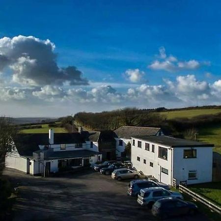 קלובלי The West Country Inn מראה חיצוני תמונה