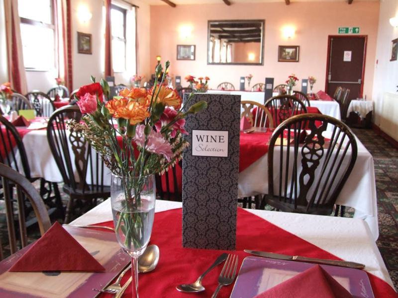 קלובלי The West Country Inn מראה חיצוני תמונה