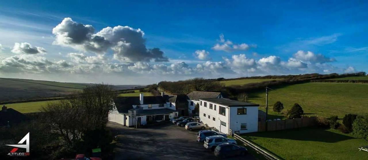 קלובלי The West Country Inn מראה חיצוני תמונה