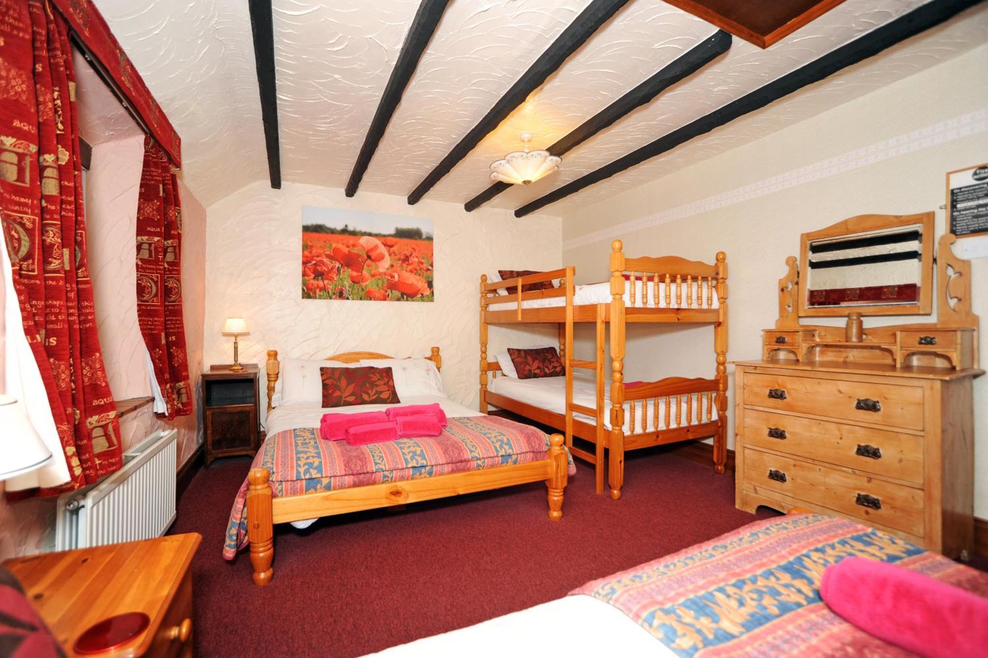 קלובלי The West Country Inn מראה חיצוני תמונה