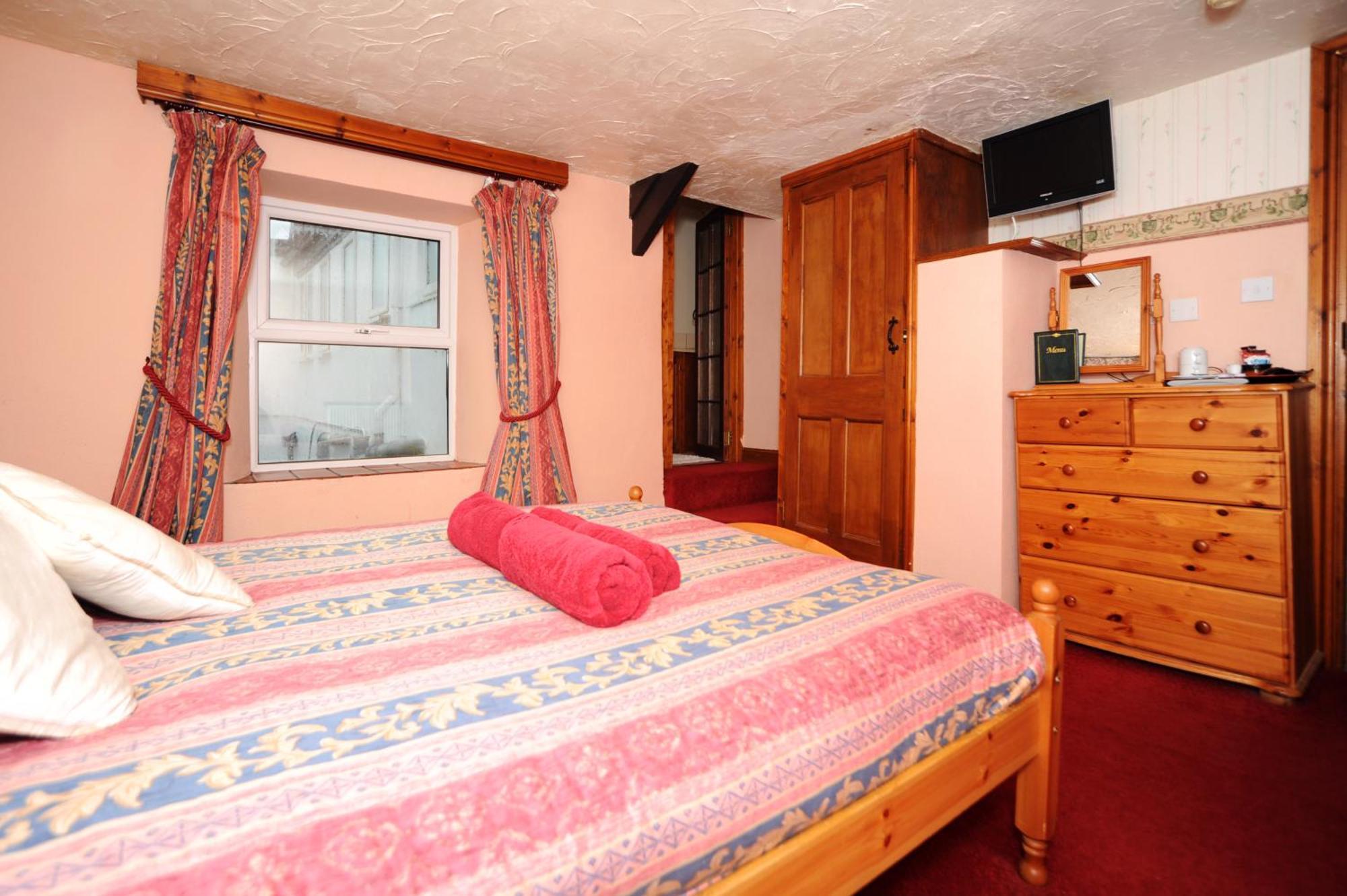 קלובלי The West Country Inn מראה חיצוני תמונה