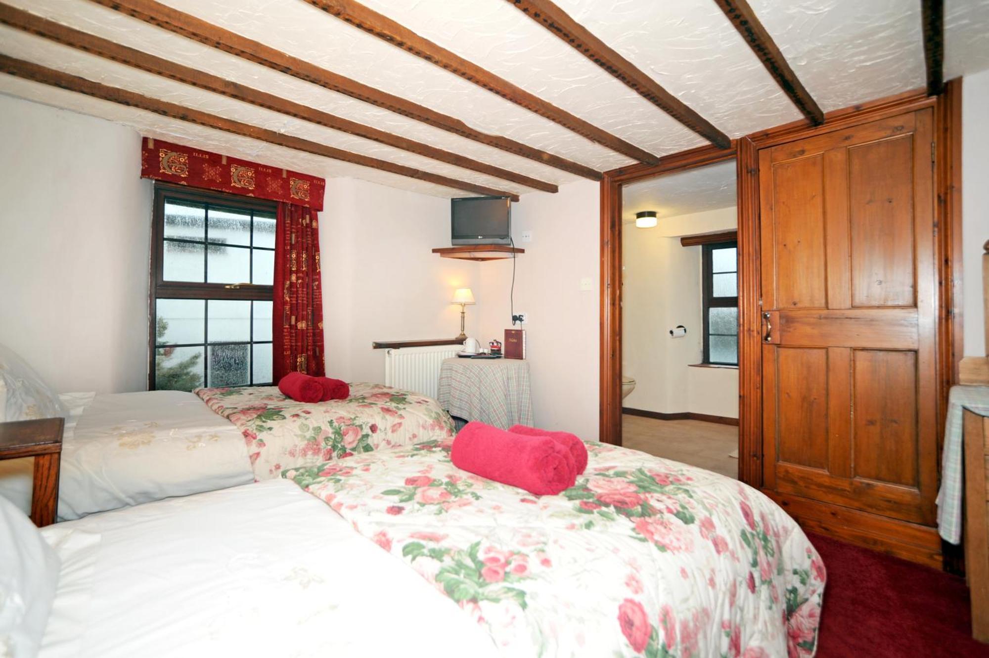 קלובלי The West Country Inn מראה חיצוני תמונה
