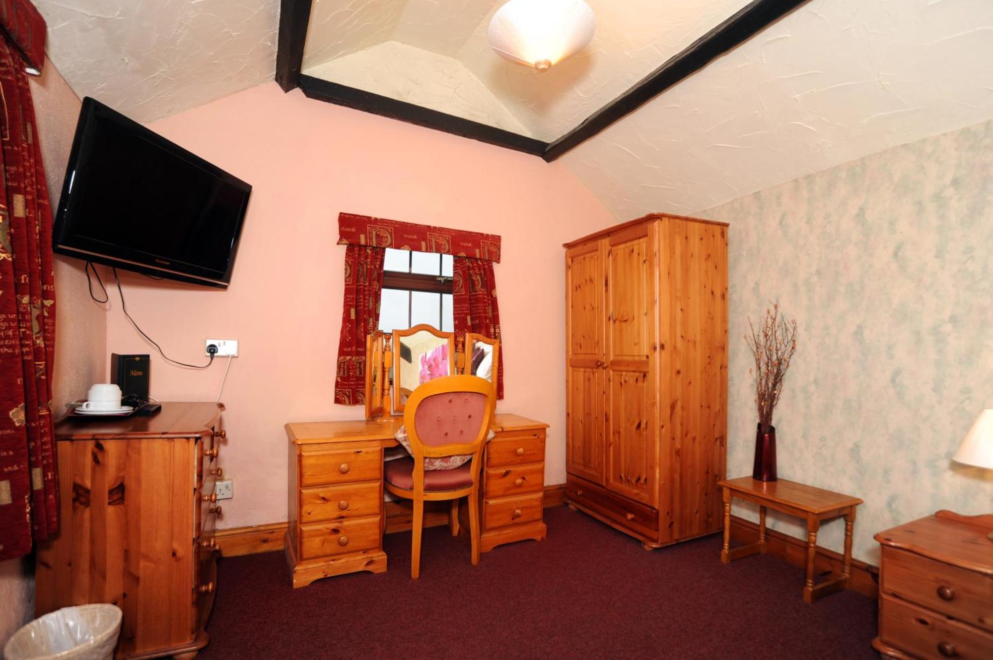 קלובלי The West Country Inn מראה חיצוני תמונה