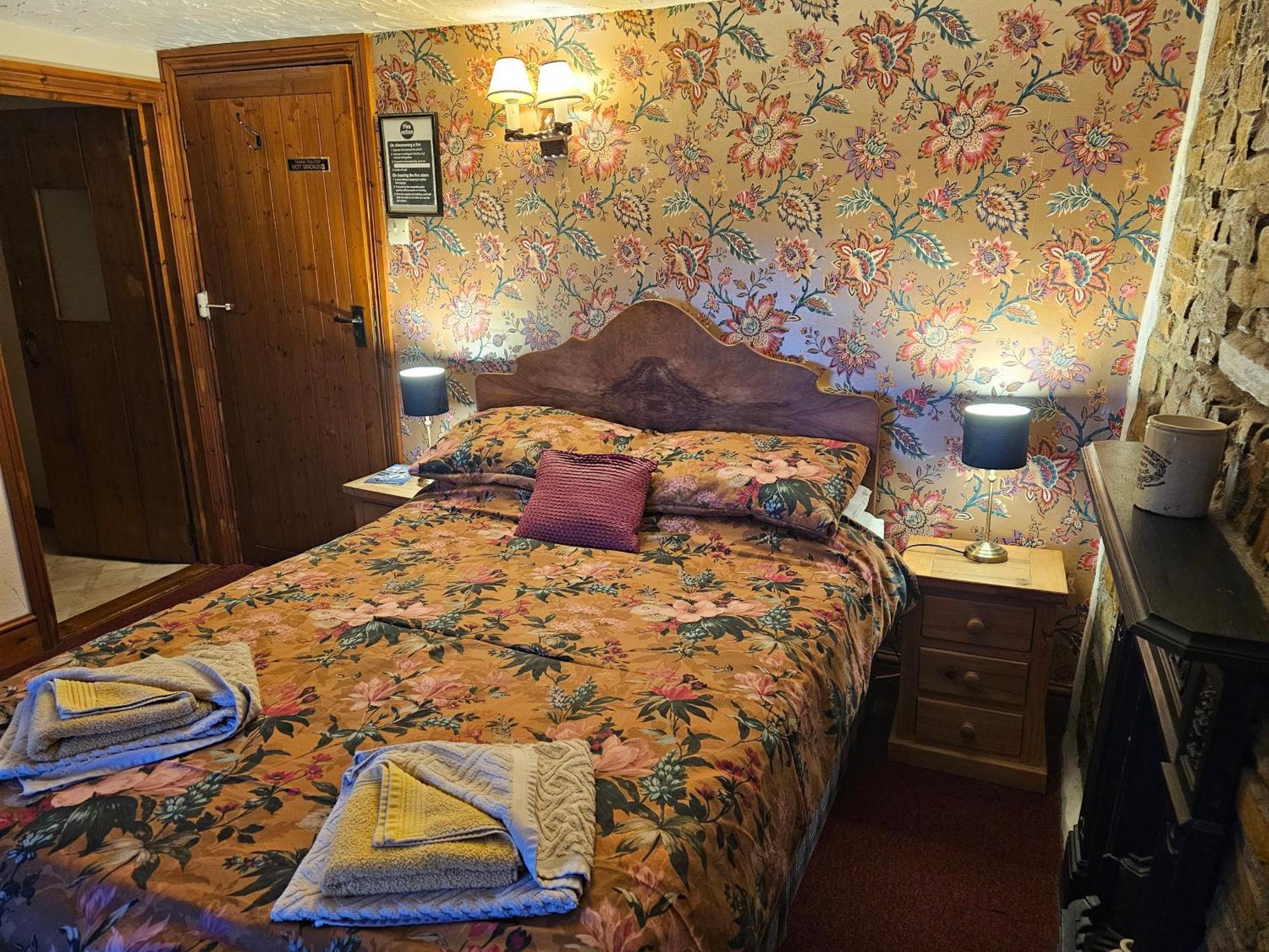 קלובלי The West Country Inn מראה חיצוני תמונה