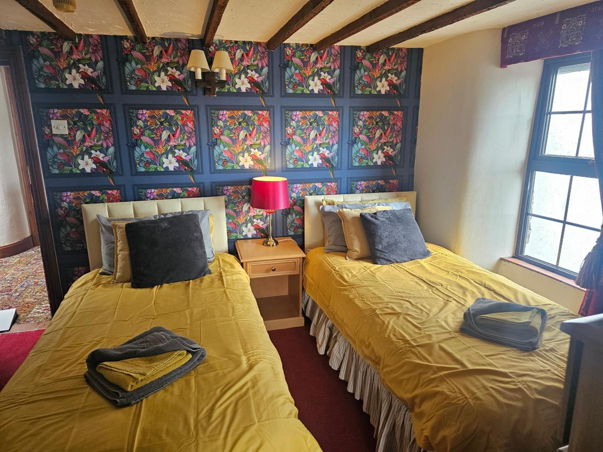 קלובלי The West Country Inn מראה חיצוני תמונה