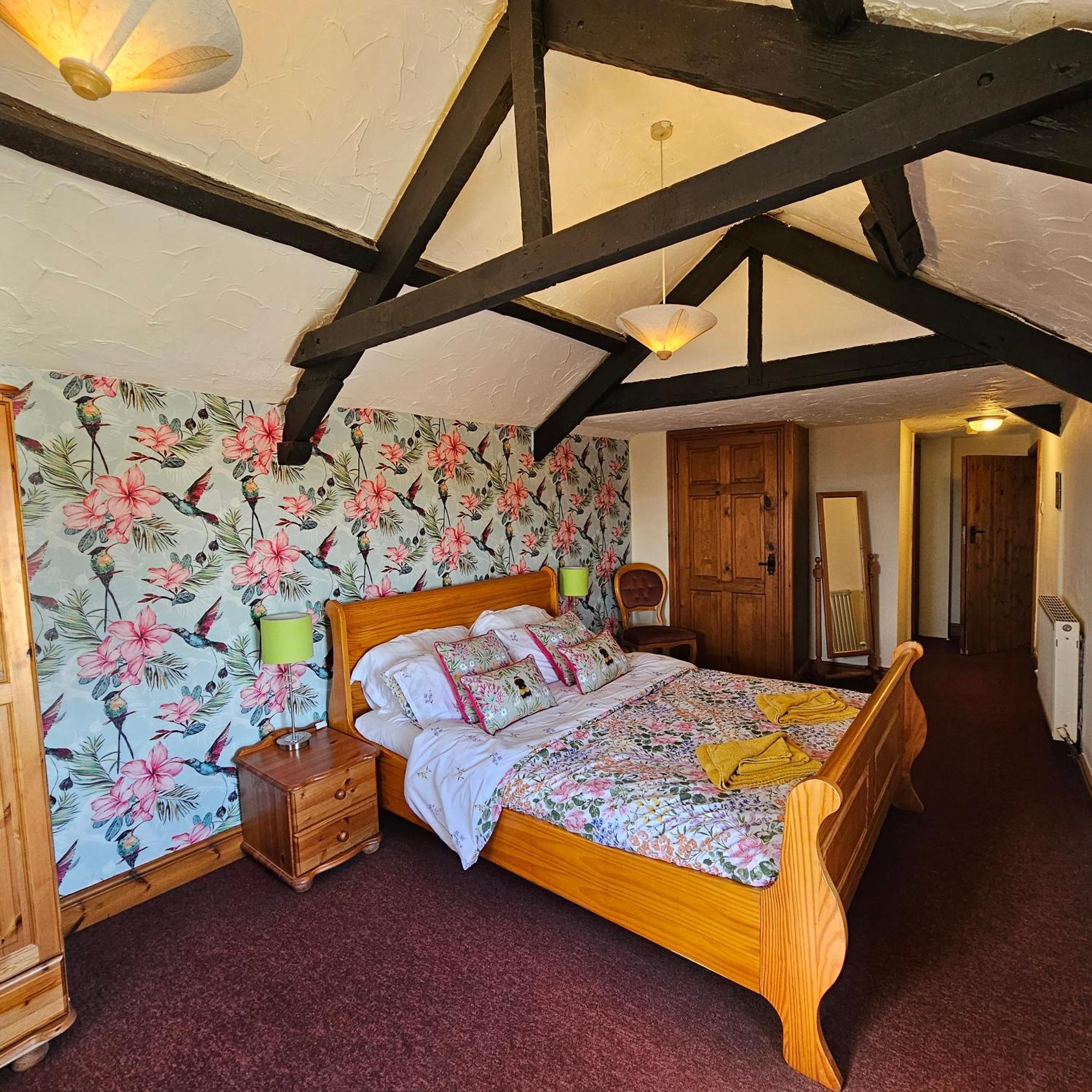 קלובלי The West Country Inn מראה חיצוני תמונה