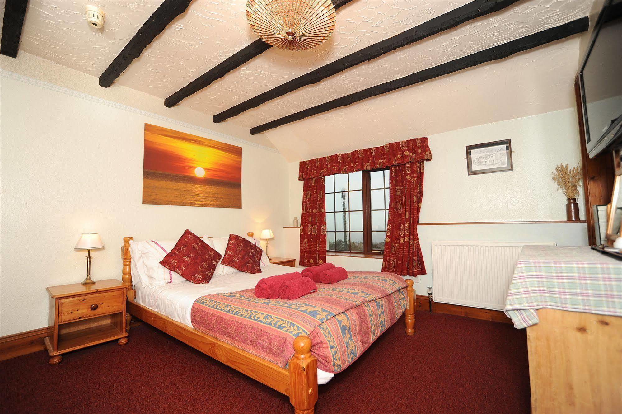 קלובלי The West Country Inn מראה חיצוני תמונה